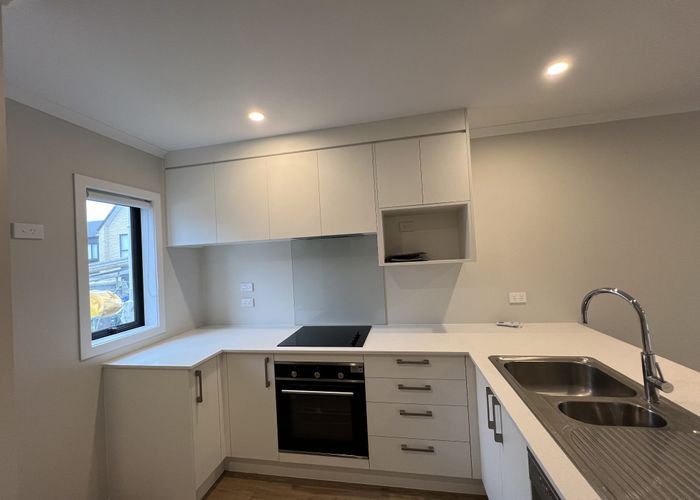  at 8/125B Metcalf Road, Ranui, Waitakere City, Auckland