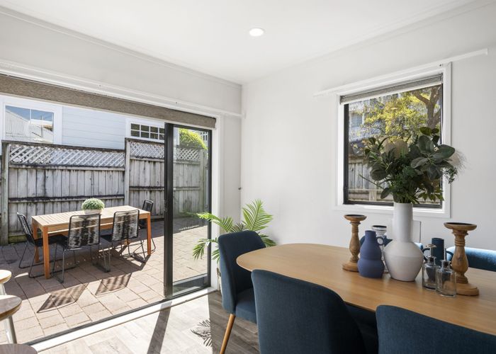  at 7 Derby Street, Mount Victoria, Wellington