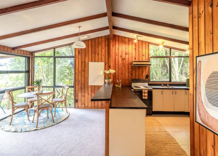  at 9 Hobson Terrace, Onetangi, Waiheke Island, Auckland