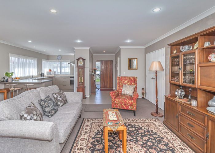  at 63 Winchester Street, Levin