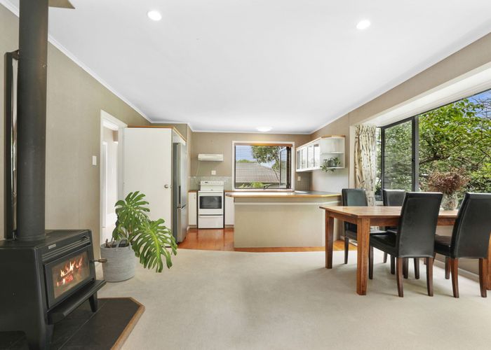  at 2 Gradwell Place, Two Mile Bay, Taupo