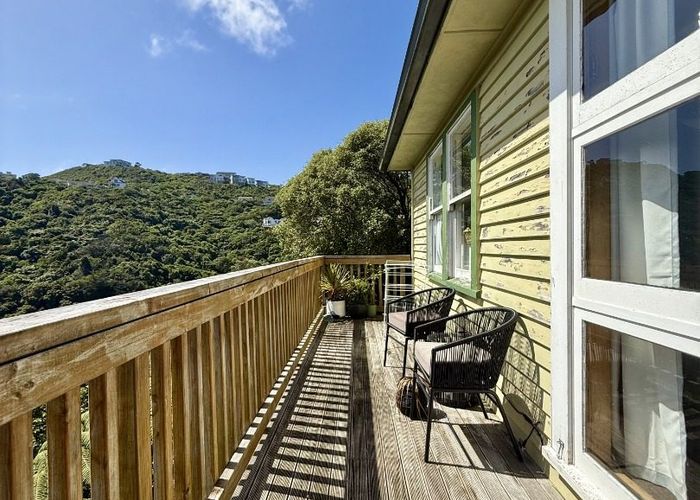  at Upper level - 3 Bedroom/19 Montgomery Avenue, Karori, Wellington, Wellington