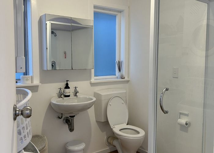  at Btm/87 Rodrigo Rd, Kilbirnie, Wellington, Wellington