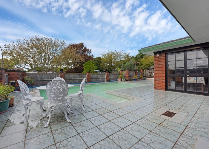  at 3 Aylmer Court, Eastern Beach, Manukau City, Auckland