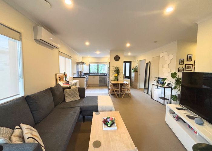  at 5D Pyramid Place, Glen Eden, Auckland