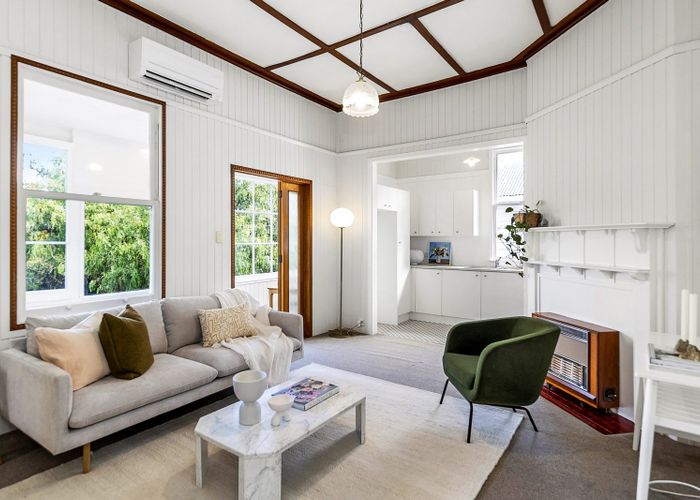 at 21 Poronui Street, Mount Eden, Auckland