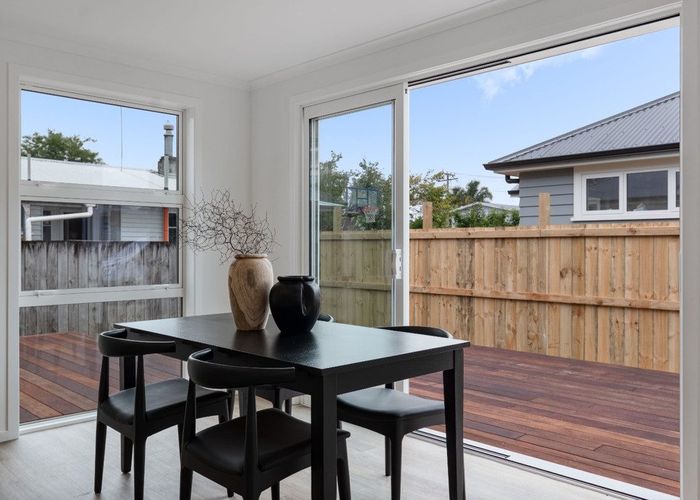  at 2/70 Thompson Street, Leamington, Waipa, Waikato