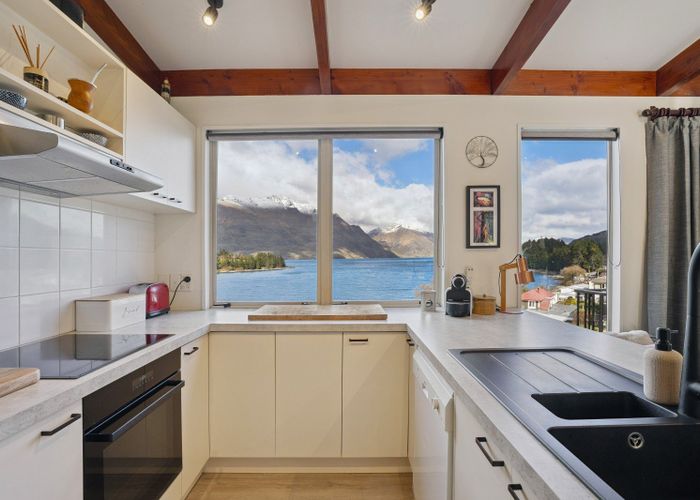  at 3/6 Suburb Street, Town Centre, Queenstown-Lakes, Otago