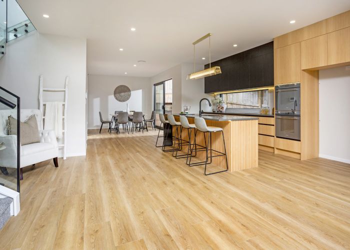  at 6  La Bella Road, Hobsonville, Waitakere City, Auckland
