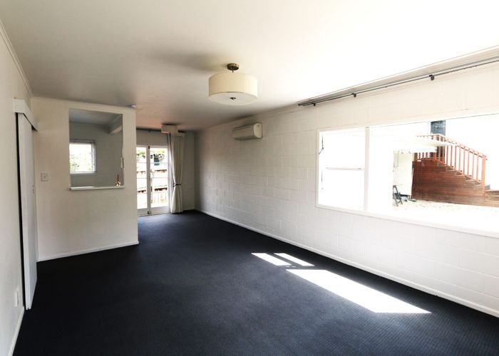  at 2/21 Raurenga Avenue, Royal Oak, Auckland City, Auckland