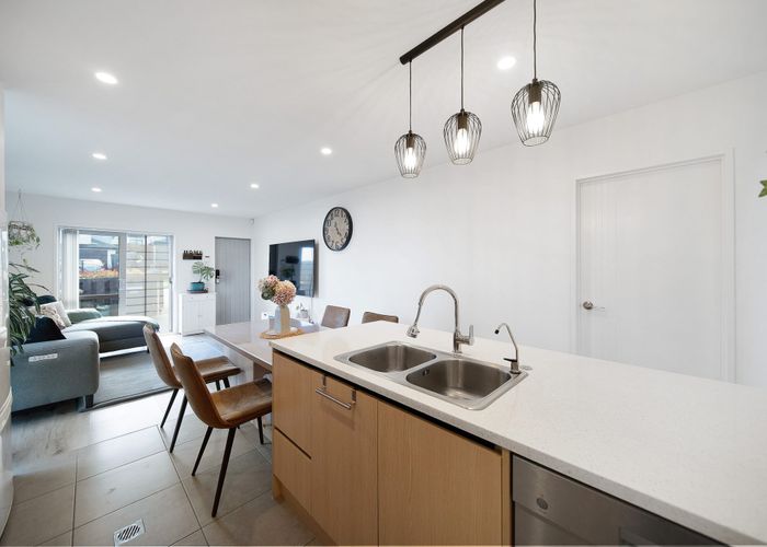  at 7 Frazen Avenue, Papakura, Papakura, Auckland