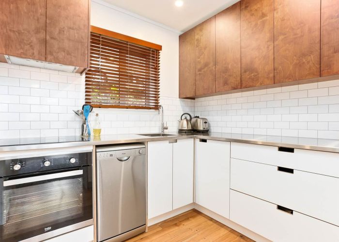  at 10/50 Wynyard Road, Mount Eden, Auckland
