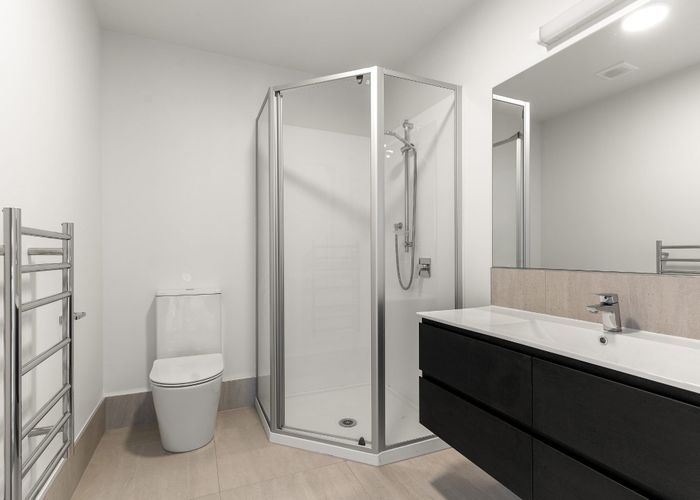  at 9/130 Stancombe Road, Flat Bush, Auckland