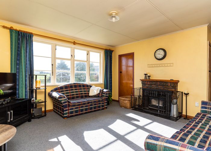  at 30 Karaka Street, Tokomaru, Palmerston North