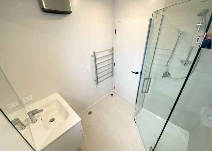  at 2/24 Bolton Avenue, Spreydon, Christchurch City, Canterbury