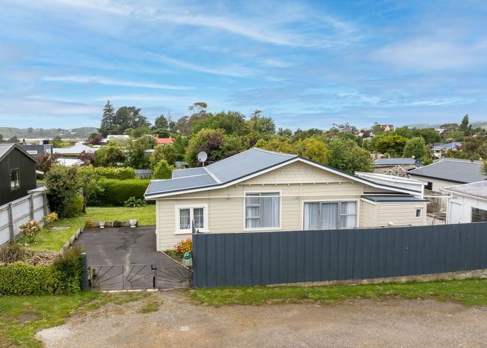  at 2 Pentland Street, Karitane, Dunedin, Otago