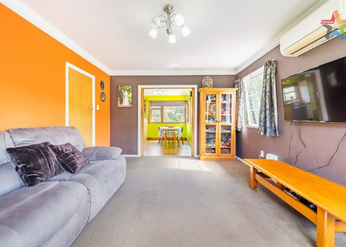  at 98 Main Road, Wainuiomata, Lower Hutt