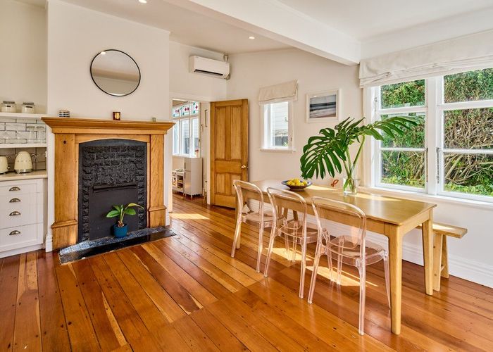  at 18 Beach Street, Petone, Lower Hutt, Wellington