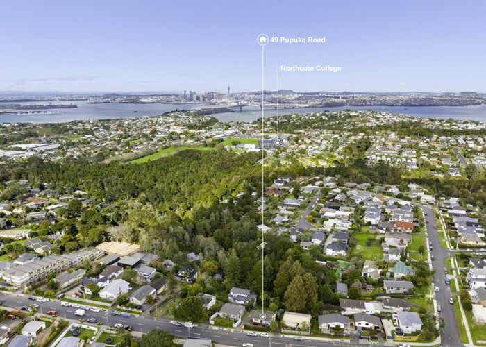  at 49 Pupuke Road, Birkenhead, North Shore City, Auckland