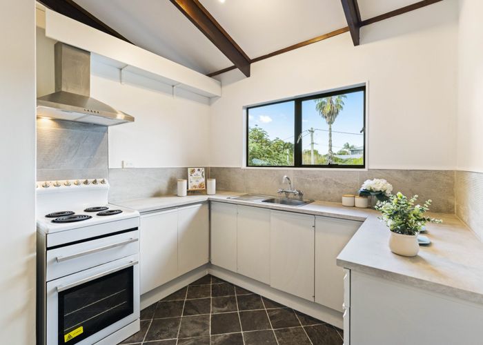  at 1/729 Swanson Road, Swanson, Waitakere City, Auckland