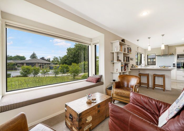  at 10 Lancewood Avenue, Feilding, Feilding