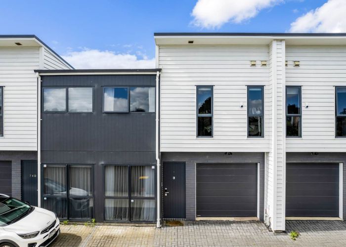  at 74E Mckenzie Road, Mangere Bridge, Auckland