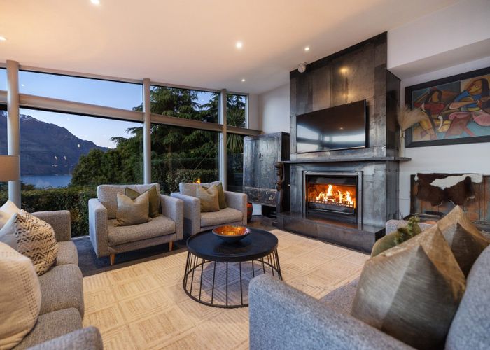  at 6 Whitbourn Place, Fernhill, Queenstown-Lakes, Otago