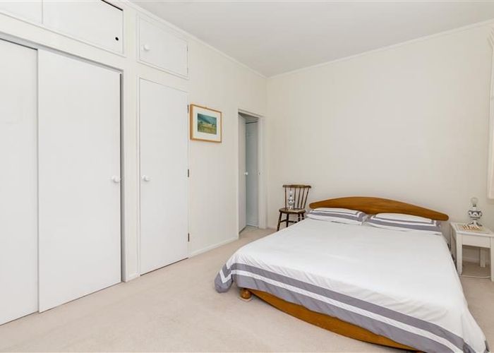  at 20 Regent Street, Silverdale, Hamilton, Waikato