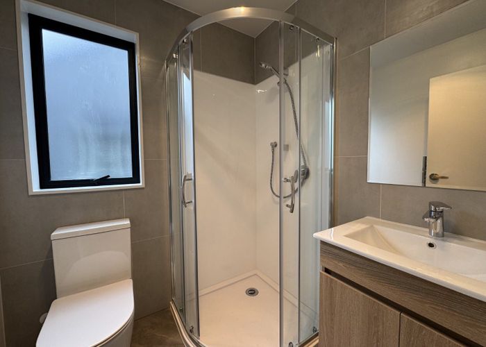  at 4/35 Crawford Avenue, Mangere Bridge, Manukau City, Auckland