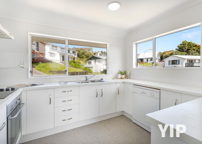  at 5 Pimlico Place, Newlands, Wellington, Wellington