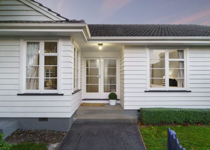  at 1 Chepstow Avenue, Fendalton, Christchurch