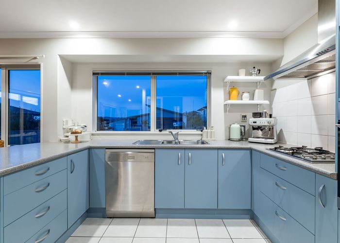  at 31 Aspiring Terrace, Aotea, Porirua, Wellington