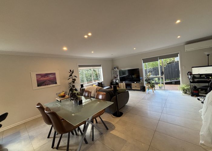  at 15 Ian Marwick Place, Birkenhead, North Shore City, Auckland