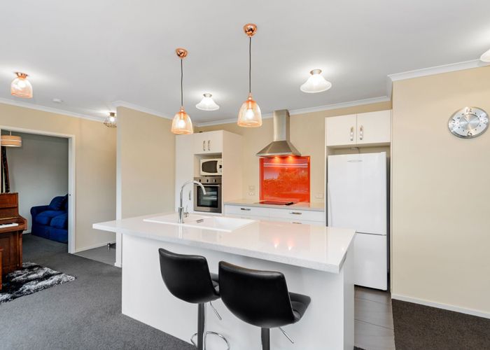  at 8 Moncks Bay Lane, Redcliffs, Christchurch City, Canterbury