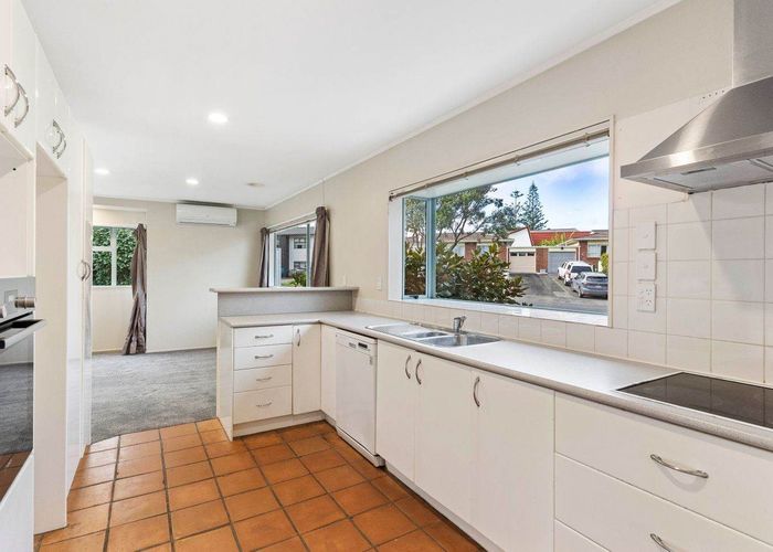  at 1 Halldene Terrace, Red Beach, Whangaparāoa