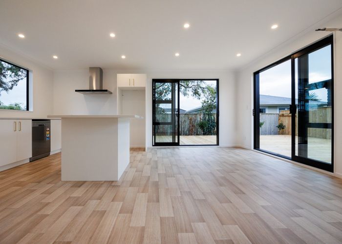  at 33 Botanical Road, Takaro, Palmerston North
