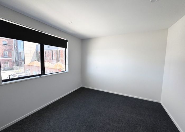  at 2/325 Lincoln Road, Addington, Christchurch City, Canterbury