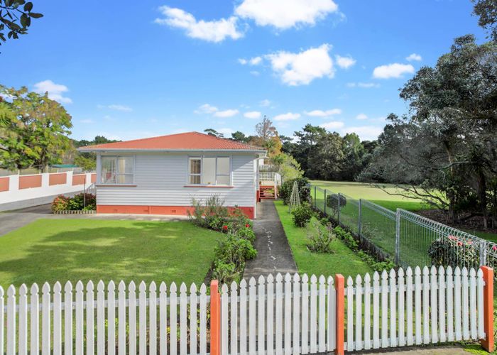  at 81 Connell Street, Blockhouse Bay, Auckland
