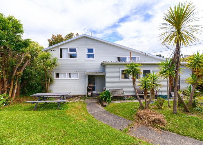 Recently sold 19 Roberts Road, Glenfield, Auckland homes.co.nz