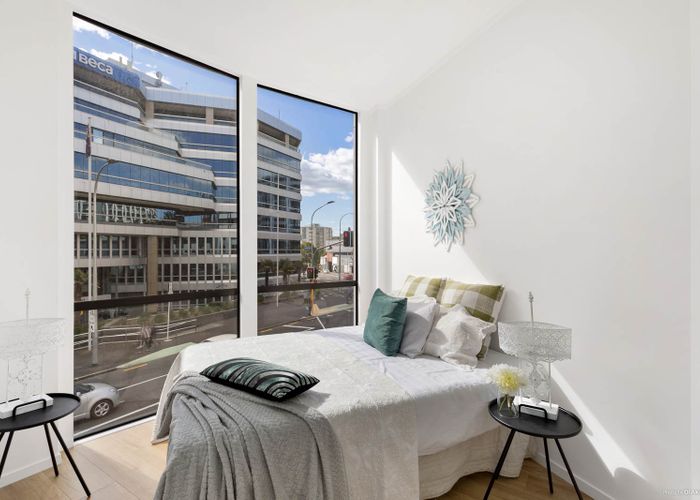  at 2/39 Pitt Street, Auckland Central, Auckland
