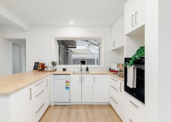  at 84 Glenfield Crescent, Mairehau, Christchurch City, Canterbury