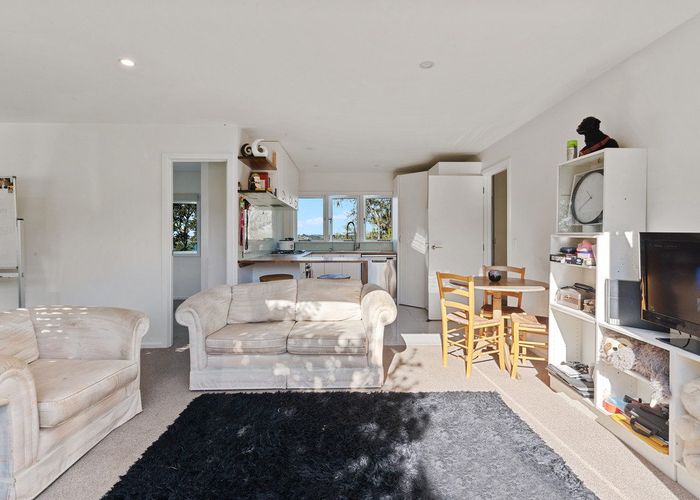  at The Cottage/49a Chatham Avenue, Paremoremo, North Shore City, Auckland