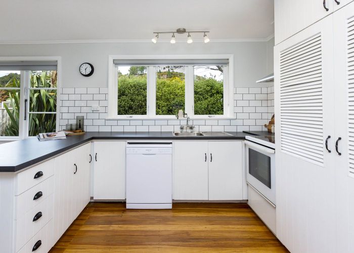  at 3 Kashmir Avenue, Clouston Park, Upper Hutt