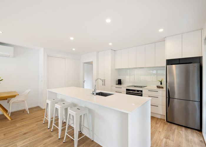  at 52 Whitfield Street, Sumner, Christchurch City, Canterbury