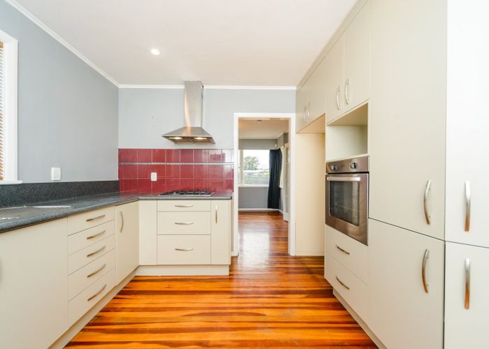  at 5 Snowdon Avenue, Terrace End, Palmerston North