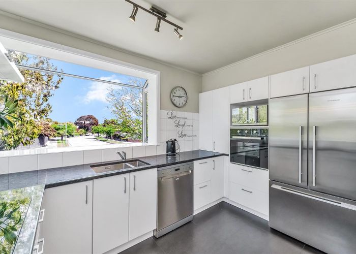  at 140 Kendal Avenue, Burnside, Christchurch City, Canterbury