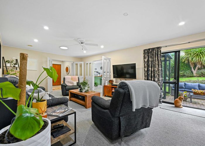 at 17 Cashmere Place, Flagstaff, Hamilton