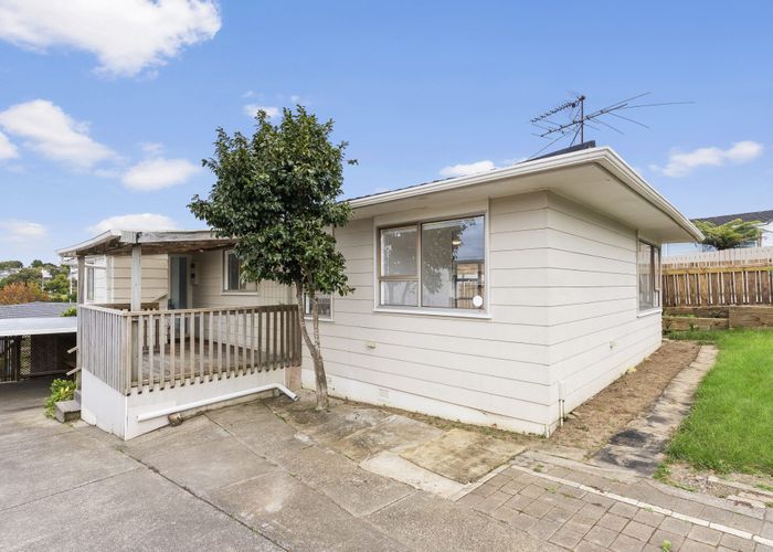  at 26 Cockayne Crescent, Sunnynook, North Shore City, Auckland