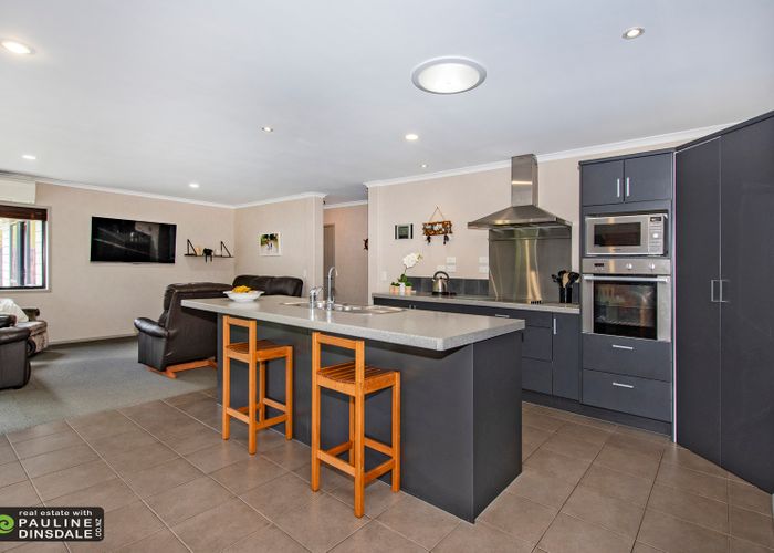  at 6 Bonselaar Drive, Kamo, Whangarei