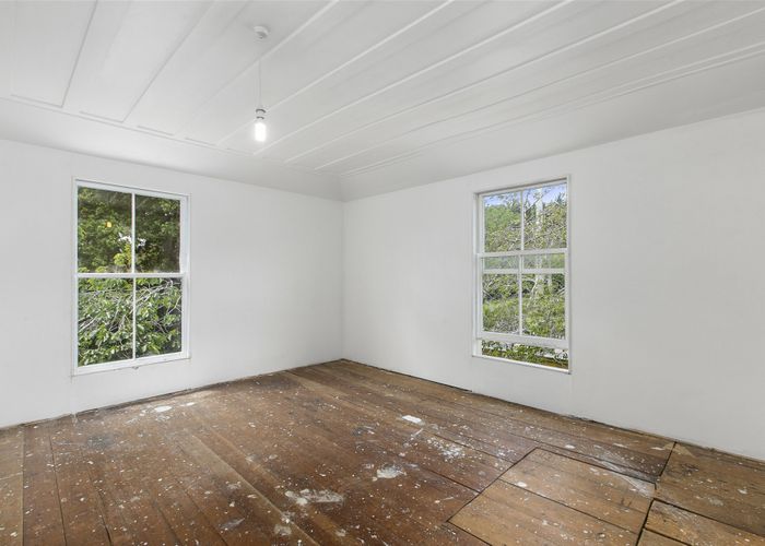  at 186 Main South Road, East Taieri, Mosgiel